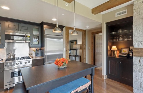 Steamboat Springs Apartment | Edgemont 2504 - Luxury 'Honeymoon' Suite, True Ski-in Ski-out Access & Winter Shuttle!