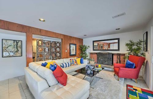 Edmonds House | Edmonds Apartment with Private Wine Cellar!