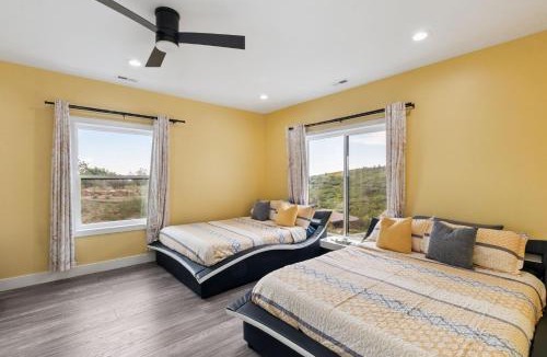 Southwest Colorado Springs Villa | Elegant Mountain Retreat with Sweeping Views