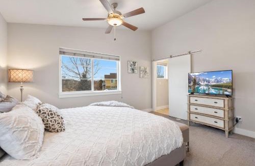 Old Town North House | Elegant Oasis - Fireplaces, King Beds, Mtn Views!