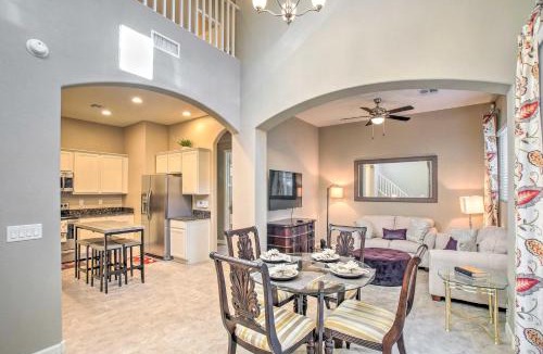 Mesa House | Elegant Palms Townhome with Patio and Resort Amenities!