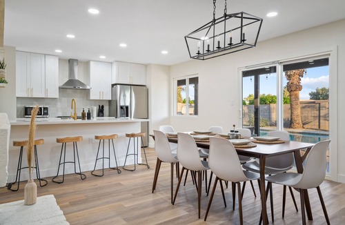 Raskin Estates House | Elegant! Scottsdale Vacation home - Pool w/ Outdoor Games!