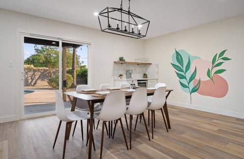 Raskin Estates House | Elegant! Scottsdale Vacation home - Pool w/ Outdoor Games!