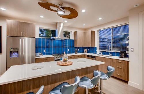 Old Town North House | Elegant Townhome near Old Town, Breweries and River!