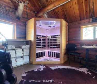 Thermopolis Hotel | Elk Antler Inn