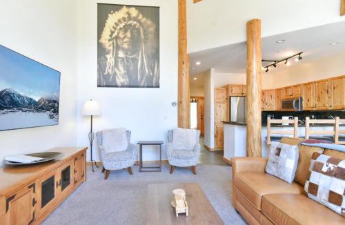 Four O'Clock Apartment | Elk Ridge Retreat Townhome: Private Hot Tub Pool Access