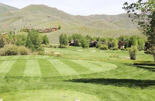 Elkhorn Village House | Elkhorn Escape