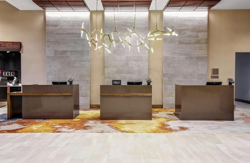 Jonesboro Hotel | Embassy Suites by Hilton Jonesboro Red Wolf Convention Center