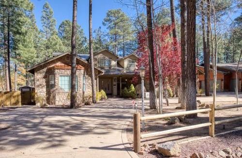 Pinetop Apartment | Embrace the Fore Seasons in Pinetop!