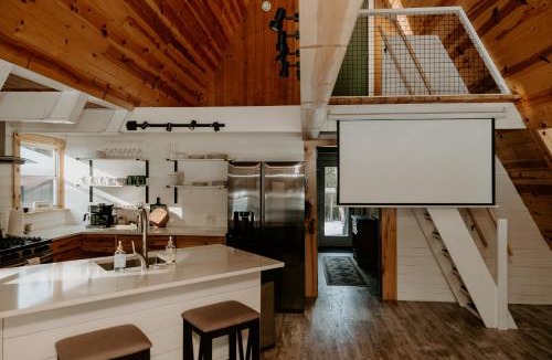 Grayling Ski Chalet | Emerald Escape