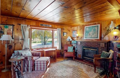 Empire House | Empire Lodge