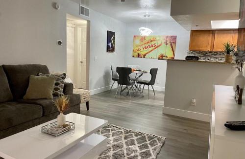 Las Vegas Apartment | Enchanting- 2 Bedroom Condo with Pool