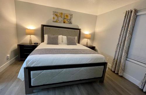 Las Vegas Apartment | Enchanting- 2 Bedroom Condo with Pool