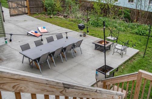 Benson House | Enchanting Benson Home BBQ & Fenced Yard