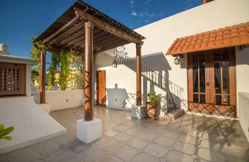 Nopolo House | Enchanting Loreto Bay home, just steps to pool Bikes available