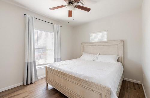 Garfield House | Entire Home, 7 Minutes from Phoenix Airport