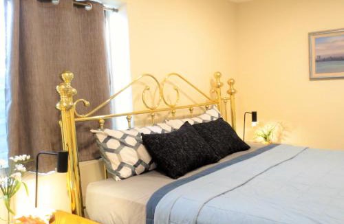 West Valley City House | Entire Huge Basement! Fast Wifi! Private Entrance!