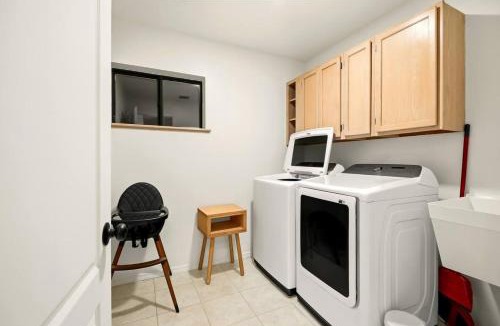 West Sedona House | Epic Sedona Stay Heated pool Spa YogaStudio Games