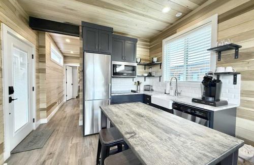 Escalante House | Escalante Escapes Moon Lily- Bunk Escape