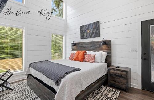 Broken Bow House | Escape to Tranquility - Hot Tub - BBQ - Pets