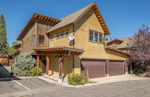 Big Sky House | Essentia Townhome 145A