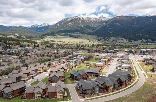 Big Sky House | Essentia Townhome 151B