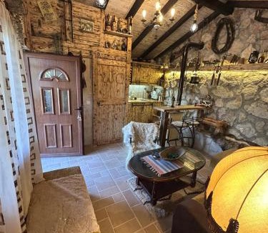 Karuc House | Etno House Šćepanov Hlad