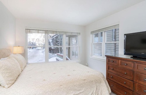 Telluride Apartment | Etta Place 1 by AvantStay
