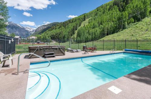 Telluride Apartment | Etta Place 102 by Exceptional Stays