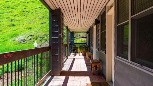 Telluride Apartment | Etta Place 7 by AvantStay