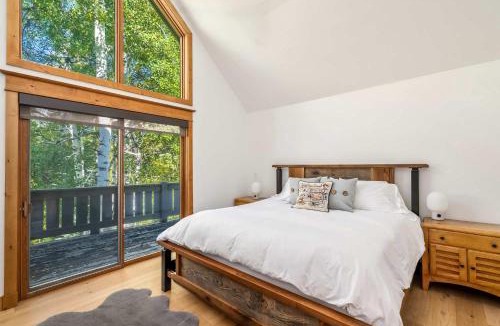 Vail House | Evergreen Escape - Home for 10