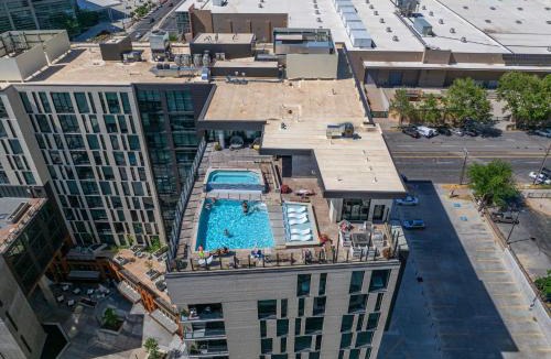 Rio Grande Apartment | Exceptional 1BD BA-Pool Htub Gym