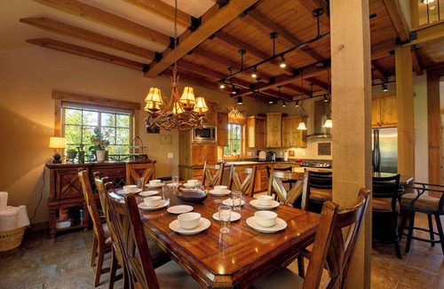 Winter Park House | Exceptional 5 bedroom home private HT, sleeps 12, close to town