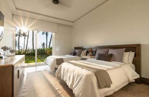 Barra Vieja Apartment | Exclusive Oceanfront Apartment Beach access