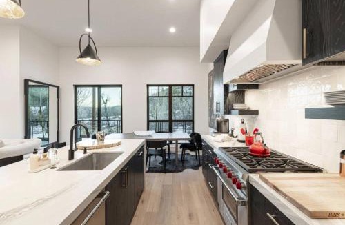 Park City House | Exclusive Views with Hot Tub near Ski Lifts