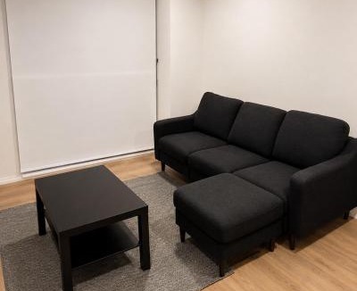 Surrey Apartment | Executive suit