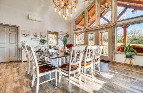 Clarkridge House | Expansive Mountain Home Rental w/Yard & Fire Pit!