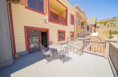 River Run House | Expedition Station 8589 by SummitCove Lodging