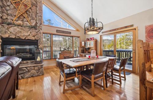 Breckenridge House | Experience Mountain Living at Wildwood Peaks with a Private Hot Tub