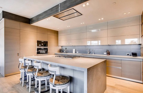 Avon Condo | Exquisite Residence by InvitedHome | Hike In/Out, Premier Kitchen, Modern