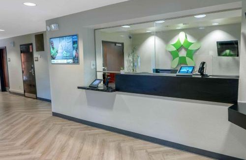 Camelback East Hotel | Extended Stay America Suites - Phoenix - Biltmore