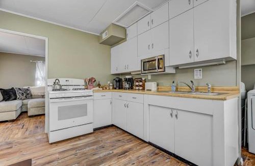 Central Colorado Springs House | Extended Stays Close to Broadmoor Ft Carson USAFA