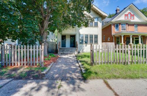 Minneapolis House | Extended Stays Welcome: 1 MI to North Loop