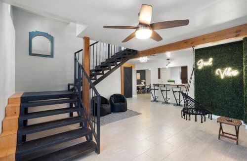 Paradise Valley Village Apartment | Extravagant Phoenix Retreat Pool Gazebo HeatedPool