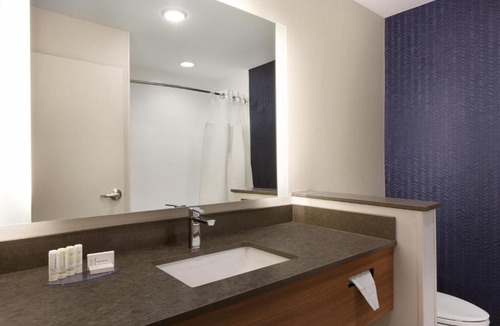 Longmont Hotel | Fairfield by Marriott Inn & Suites Boulder Longmont