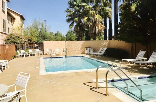 Sacramento Hotel | Fairfield Inn and Suites Sacramento Airport Natomas