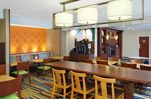 Southwest Colorado Springs Hotel | Fairfield Inn & Suites Colorado Springs South