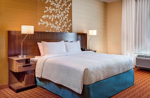 Crete Hotel | Fairfield Inn & Suites - Crete