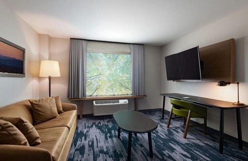 Crete Hotel | Fairfield Inn & Suites Lincoln Crete