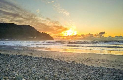 Seaside House | Fairway and Far Away
